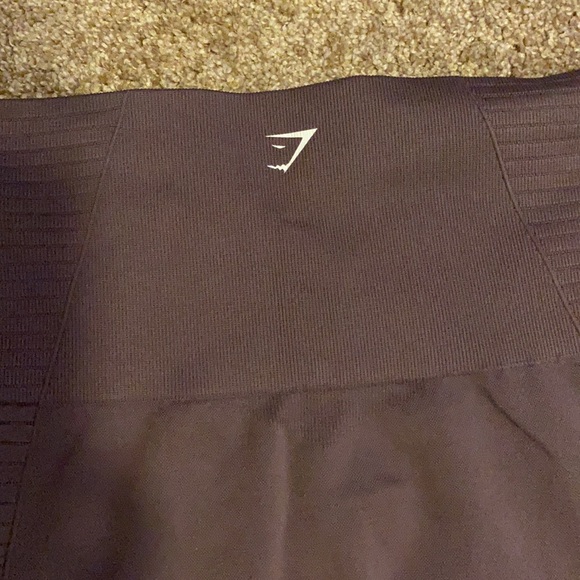 Purple gymshark seamless leggings - Picture 3 of 3
